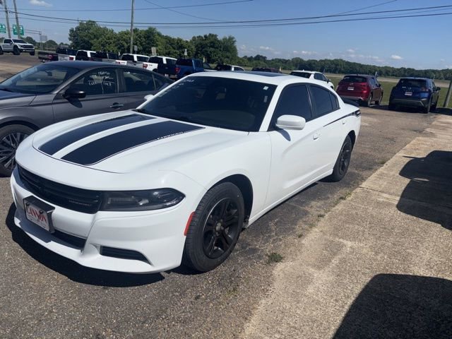 Used 2020 Dodge Charger SXT w/ Leather Interior Group RWD image 1