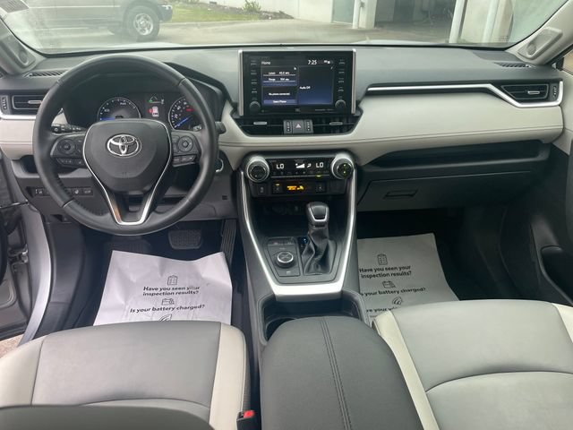 Used 2021 Toyota RAV4 XLE Premium AWD/4WD image 13