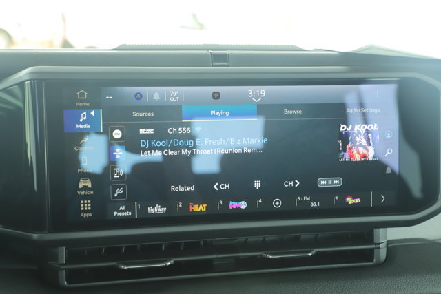 New 2025 Jeep Gladiator Sport image 10