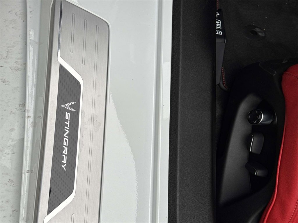 Used 2024 Chevrolet Corvette Stingray w/ Z51 Performance Package image 28