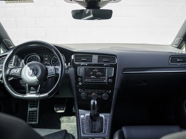 Used 2017 Volkswagen Golf R 4-Door image 20