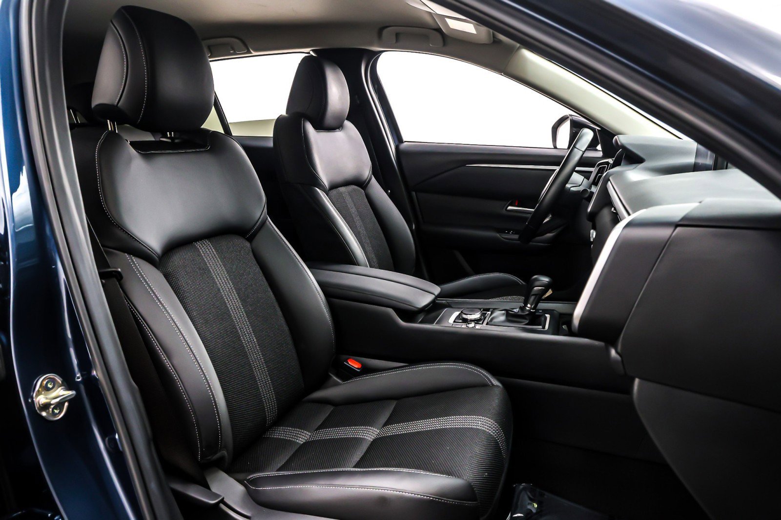 Used 2023 MAZDA CX-50 AWD 2.5 S w/ Select Package image 8