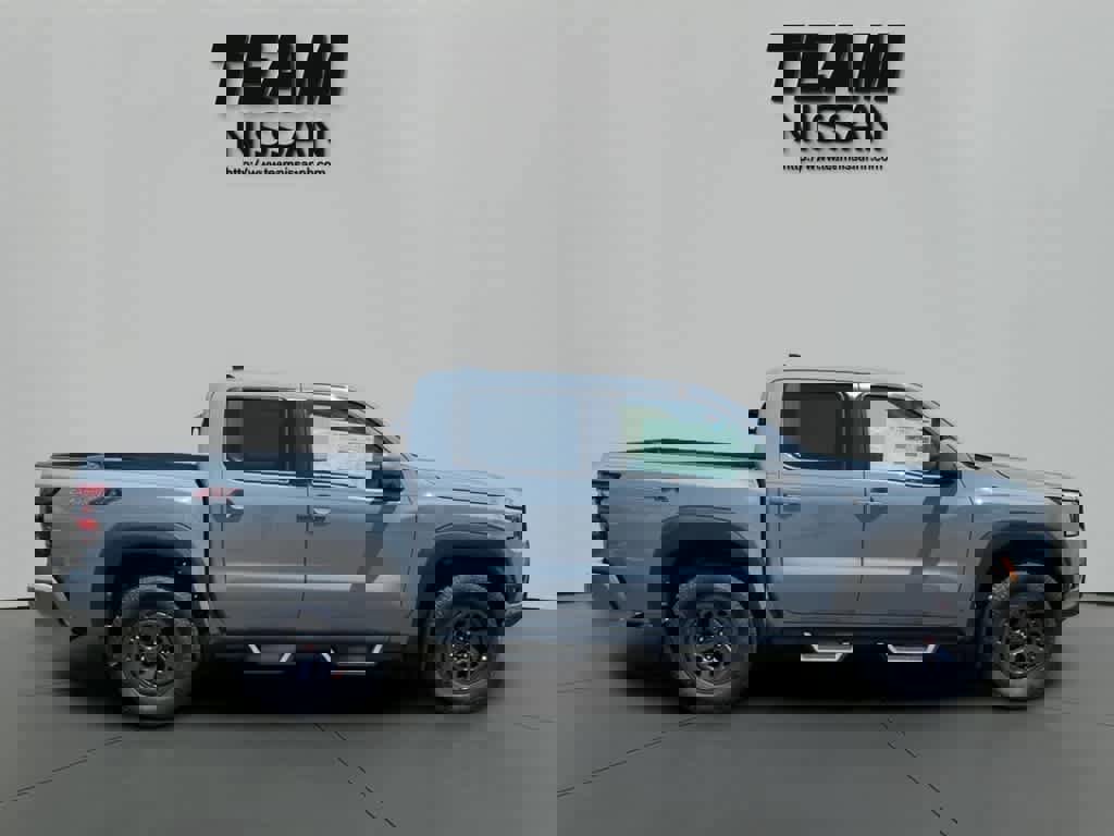 New 2025 Nissan Frontier PRO-4X image 7