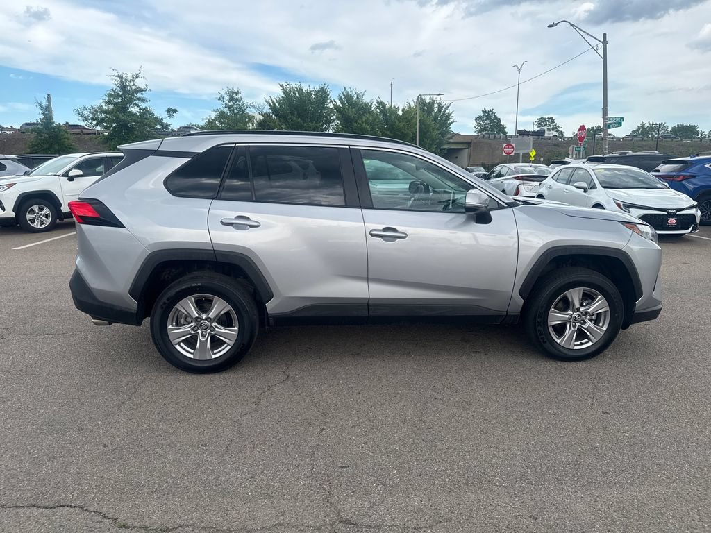 Used 2025 Toyota RAV4 XLE AWD/4WD image 9
