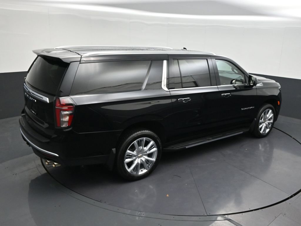 Used 2024 Chevrolet Suburban High Country AWD/4WD image 19