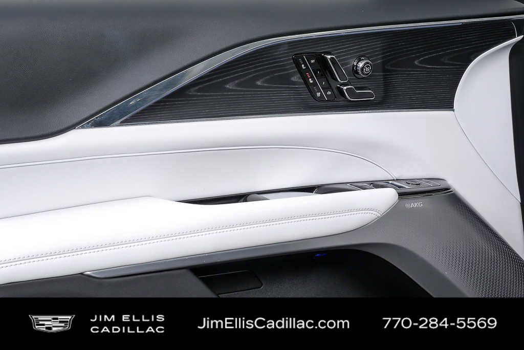 Certified 2024 Cadillac Lyriq Sport image 6
