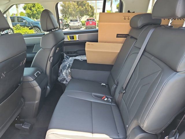 Used 2026 Hyundai Santa Fe SEL image 9