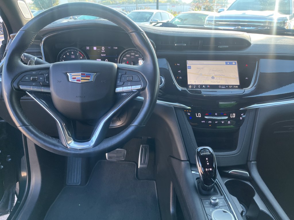 Used 2024 Cadillac XT6 Sport w/ Technology Package AWD/4WD image 25