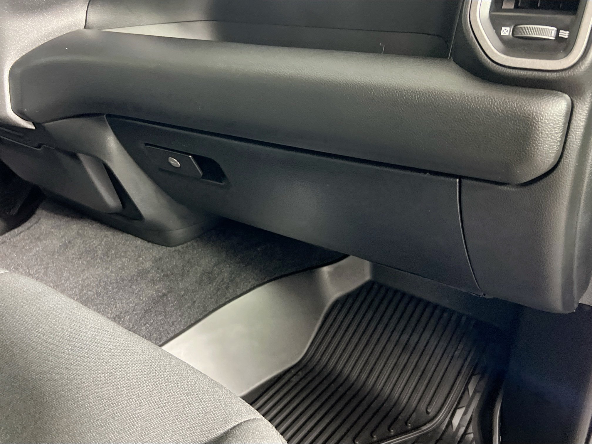 Used 2025 RAM 1500 Tradesman RWD image 34