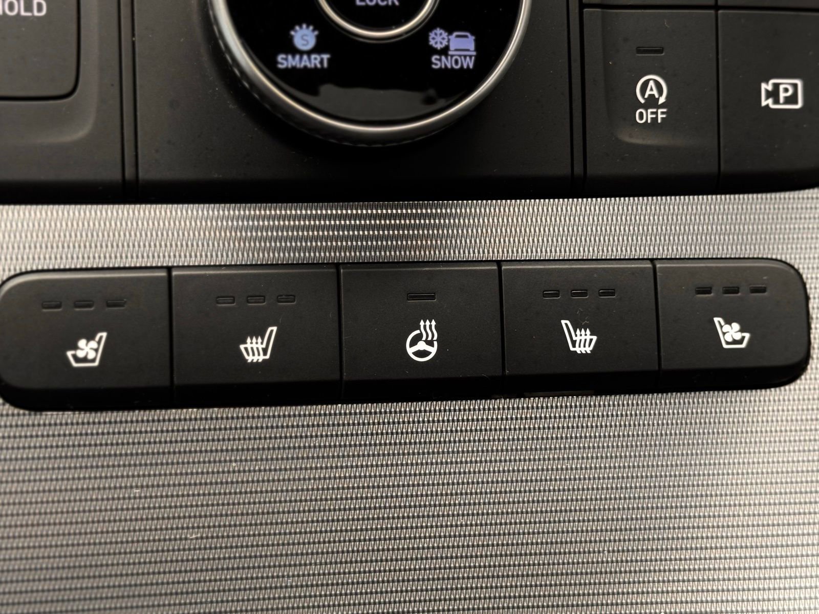 Used 2024 Hyundai Palisade Calligraphy image 57