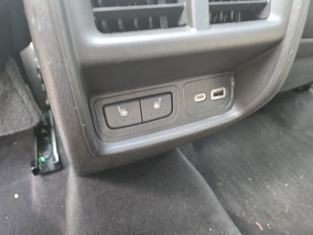 Used 2022 Cadillac XT4 Premium Luxury w/ Technology Package image 29