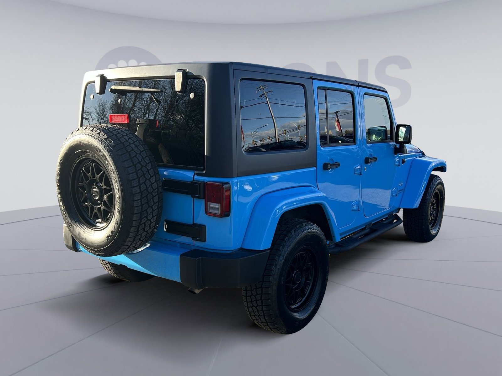 Used 2017 Jeep Wrangler Unlimited Sahara w/ Connectivity Group image 7