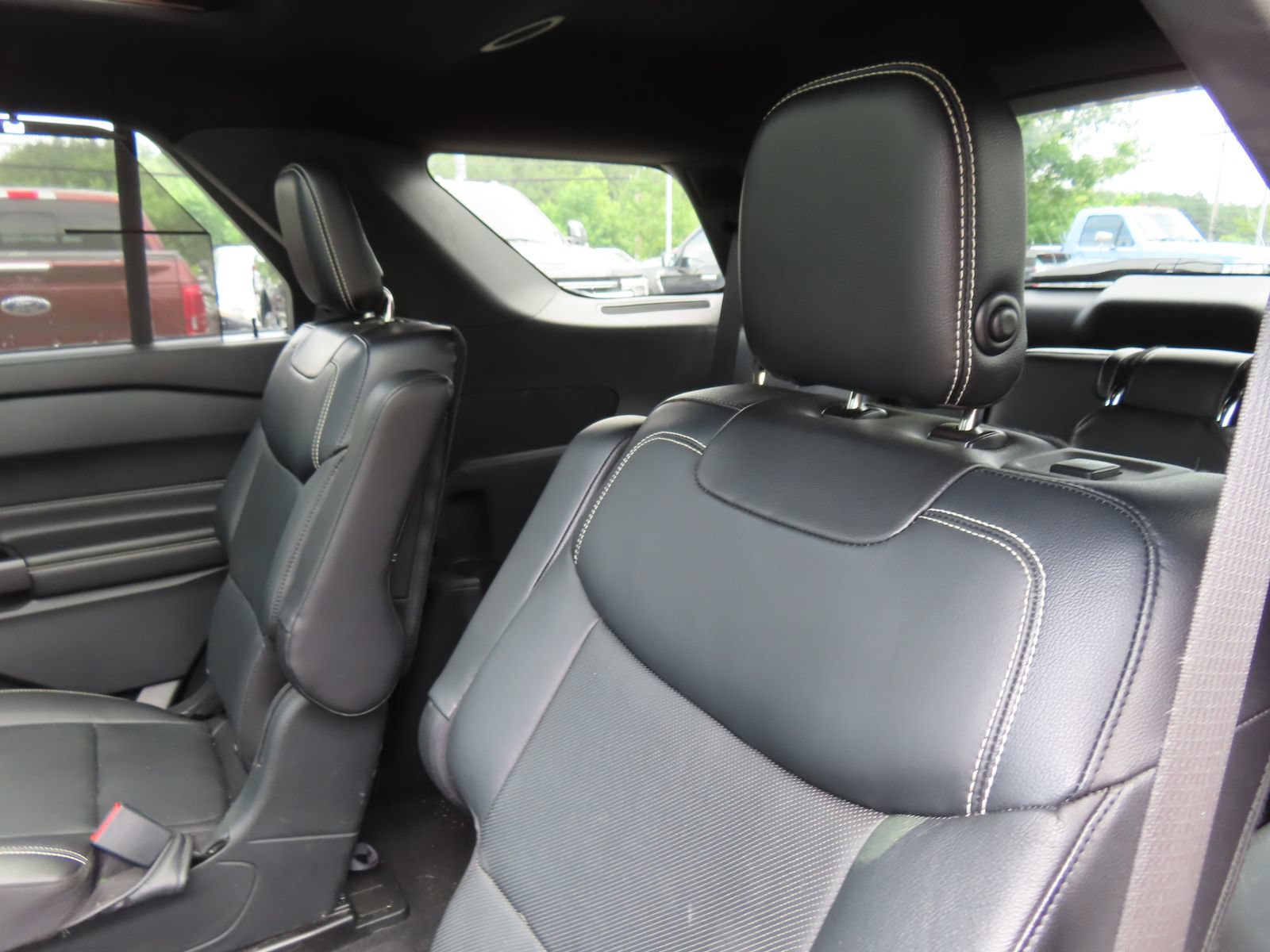 Used 2020 Ford Explorer ST w/ ST Street Pack AWD/4WD image 29