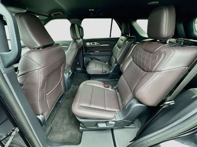 Used 2026 Ford Explorer Platinum w/ LUX Leather Package AWD/4WD image 26