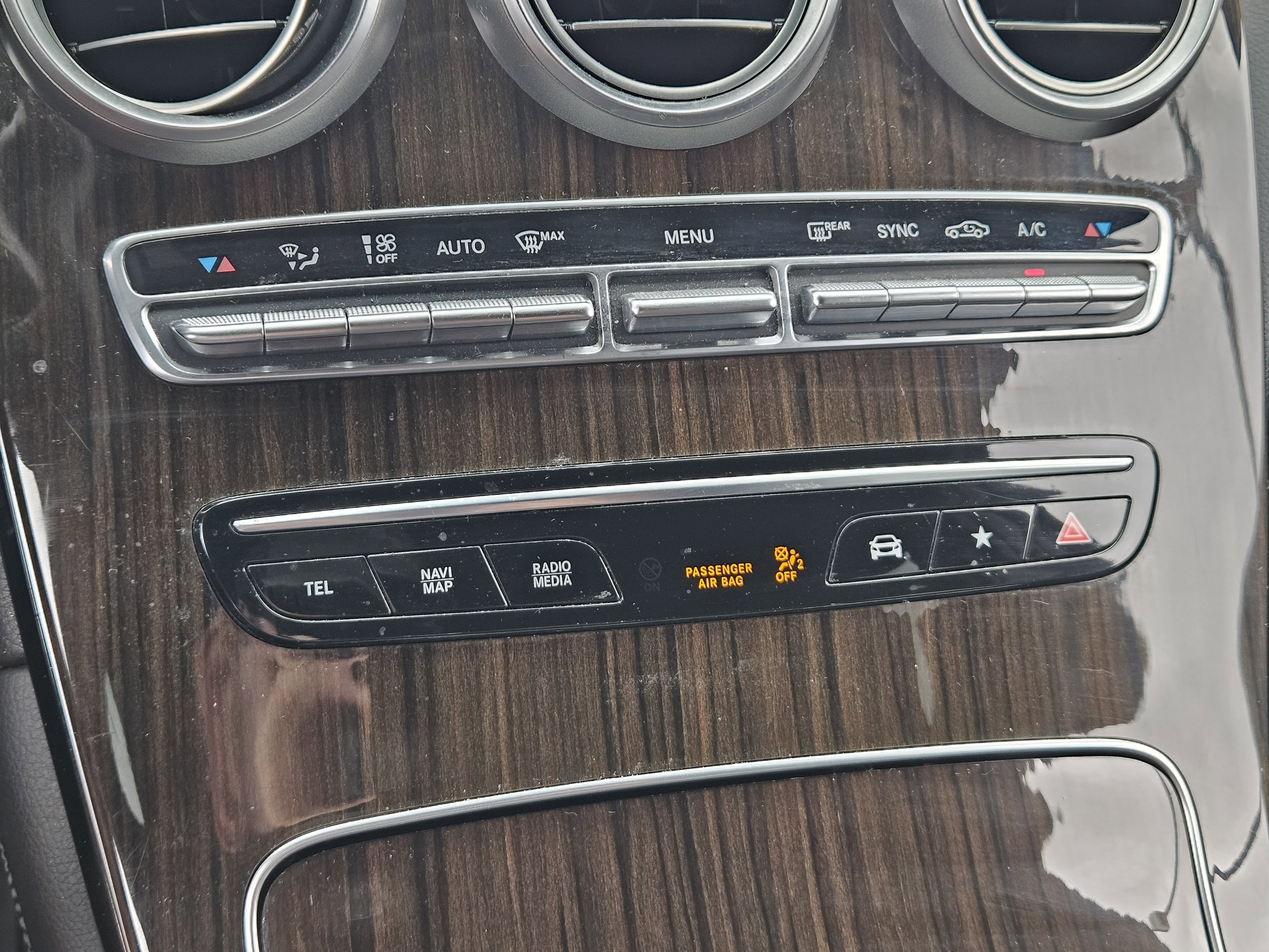 Used 2020 Mercedes-Benz GLC 300 image 22