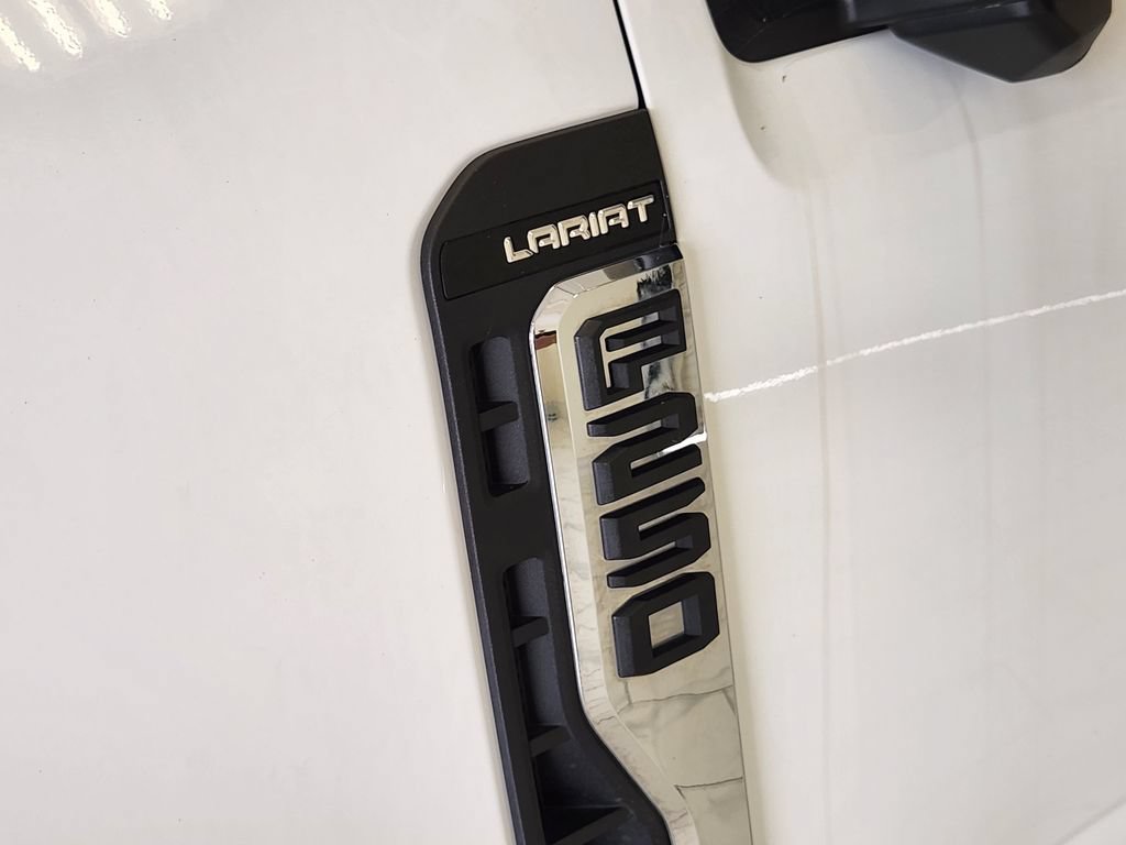 Used 2024 Ford F250 Lariat AWD/4WD image 12