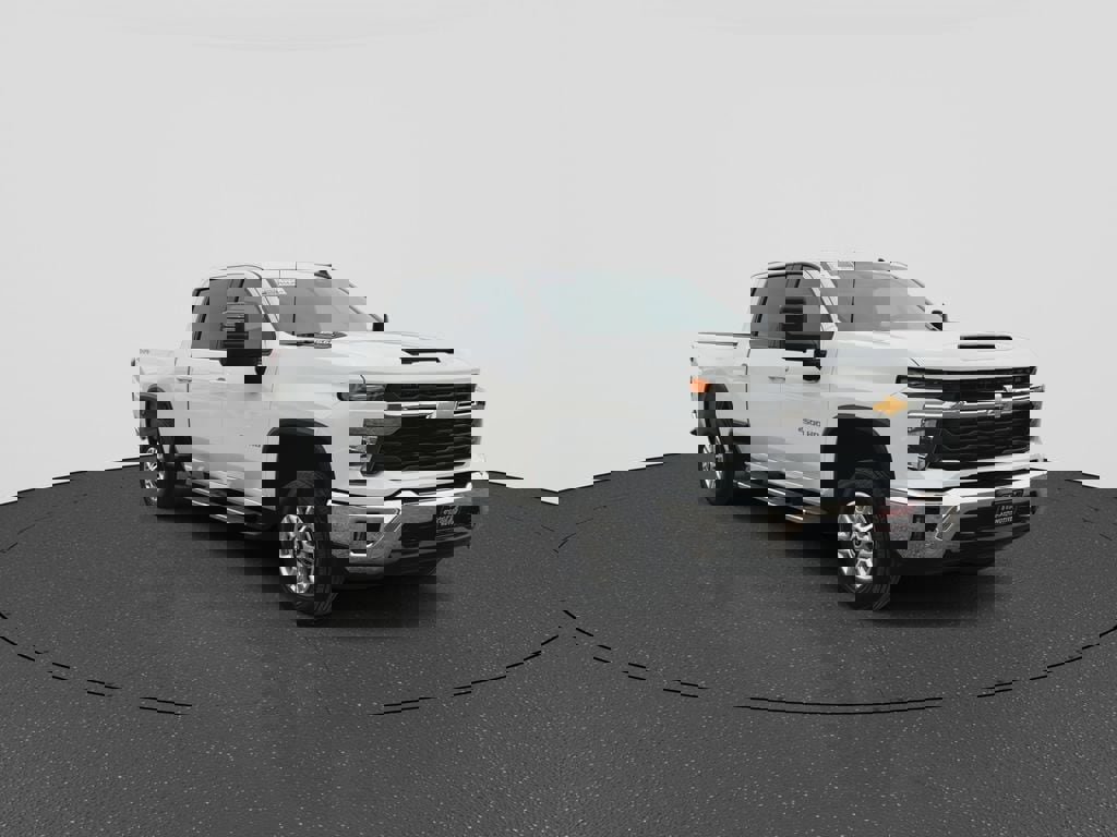 Used 2025 Chevrolet Silverado 2500 LT w/ Convenience Package image 9