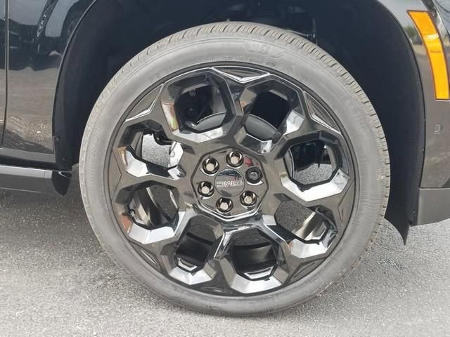 New 2026 GMC Yukon Denali AWD/4WD image 13