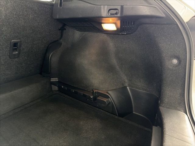 Used 2021 Nissan Rogue Sport S image 32