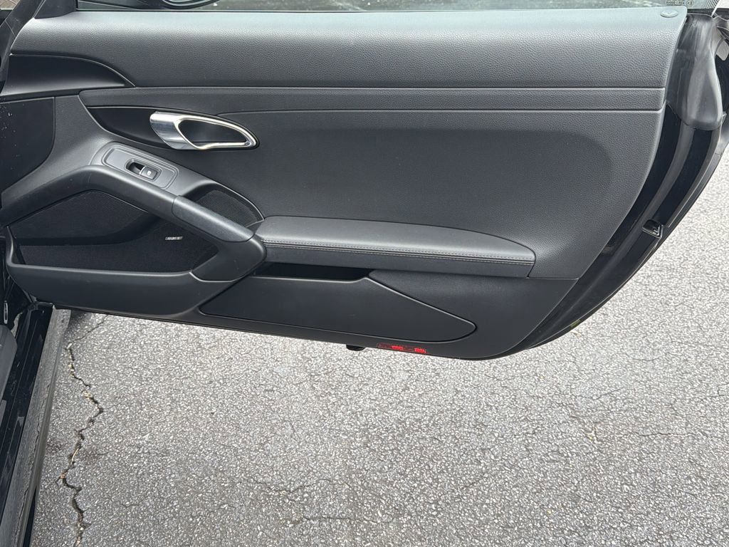 Used 2018 Porsche 718 Cayman image 15