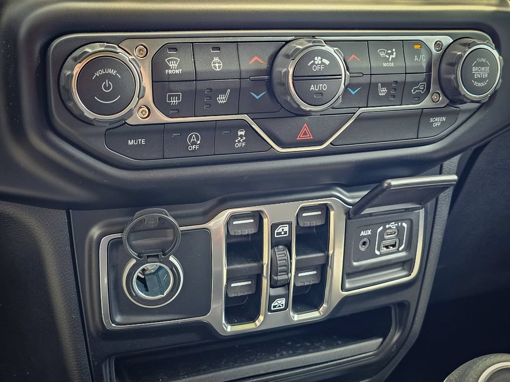 Used 2021 Jeep Wrangler Unlimited Sport AWD/4WD image 23