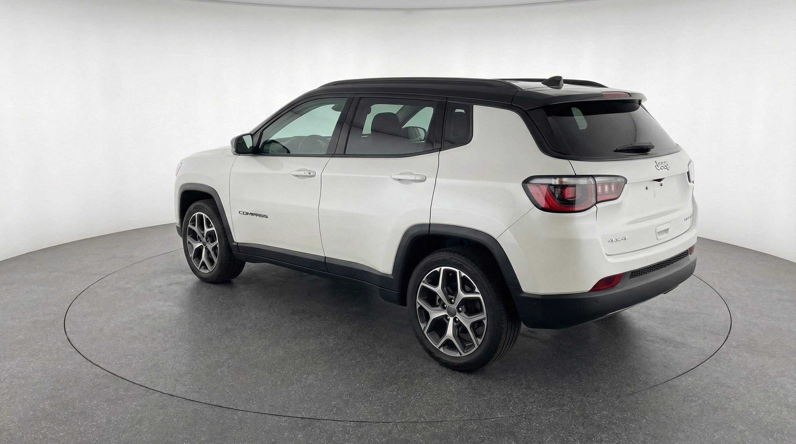 Used 2025 Jeep Compass Limited AWD/4WD image 6