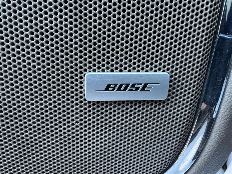 Used 2016 Chevrolet Suburban LT image 23