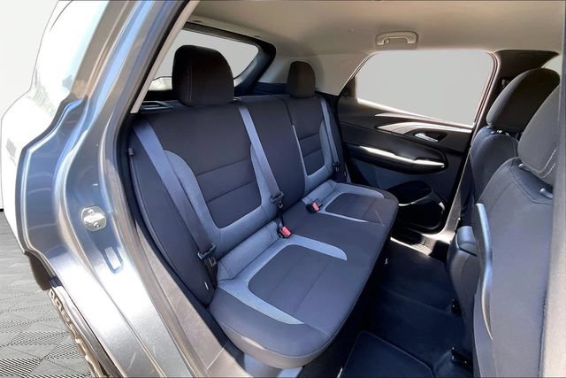 Used 2025 Chevrolet TrailBlazer LT AWD/4WD image 17