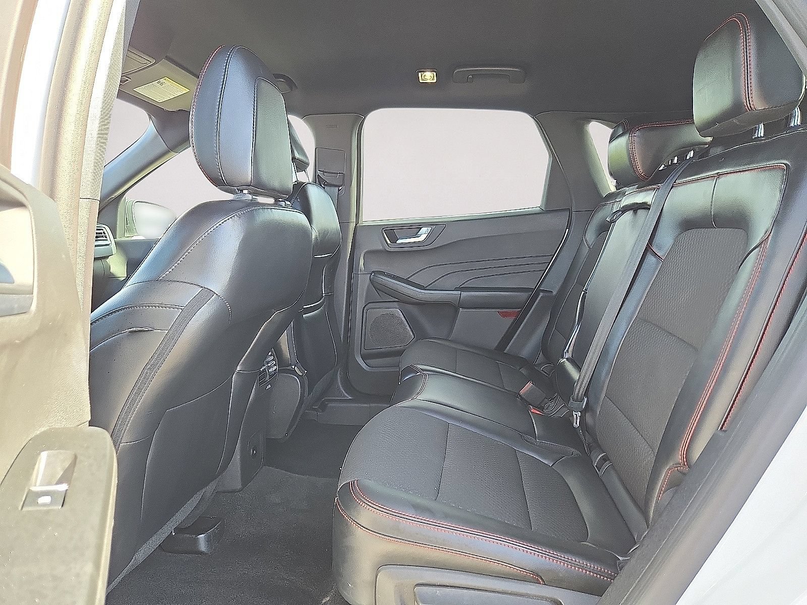Used 2023 Ford Escape ST-Line w/ Equipment Group 301A FWD image 15