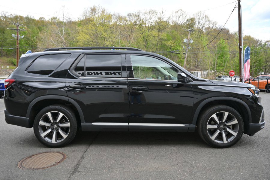 Used 2023 Honda Pilot Elite image 8