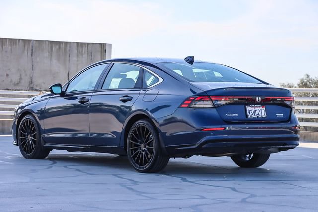 Used 2025 Honda Accord Touring image 6