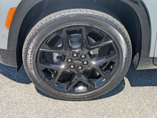 New 2026 Chevrolet Traverse RS w/ LPO, Floor Liner Package image 12
