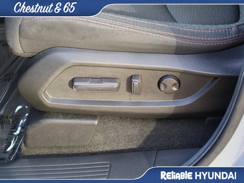 Used 2025 Honda Pilot Sport image 24