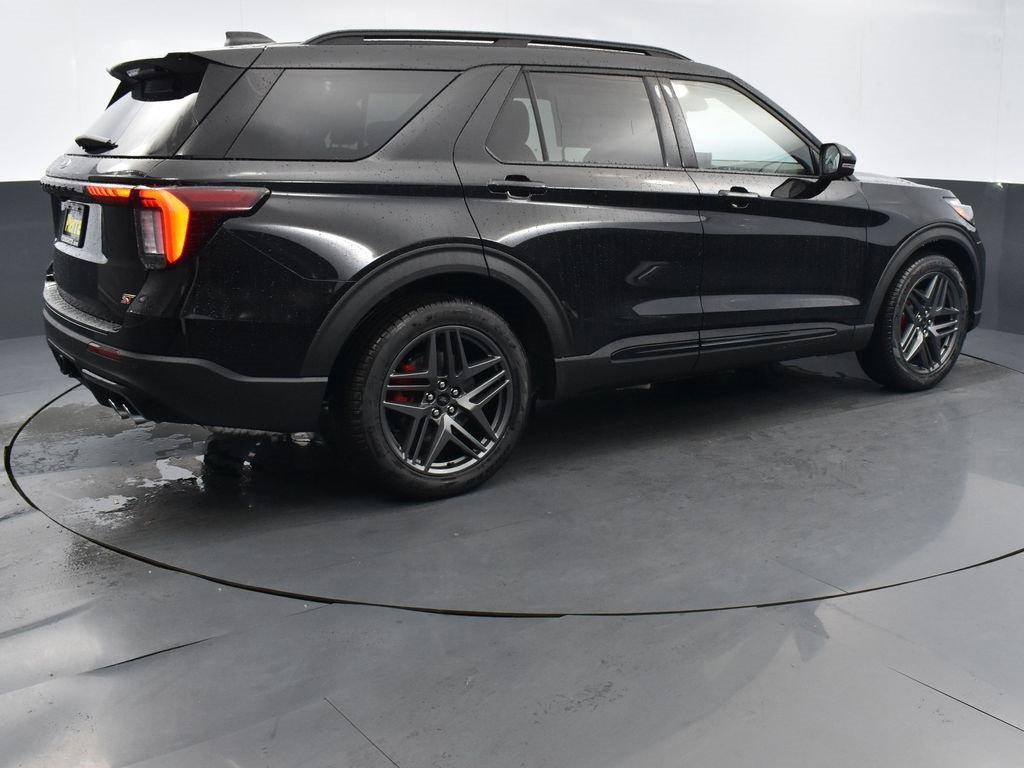 New 2026 Ford Explorer ST w/ Sun And Sound Package image 6