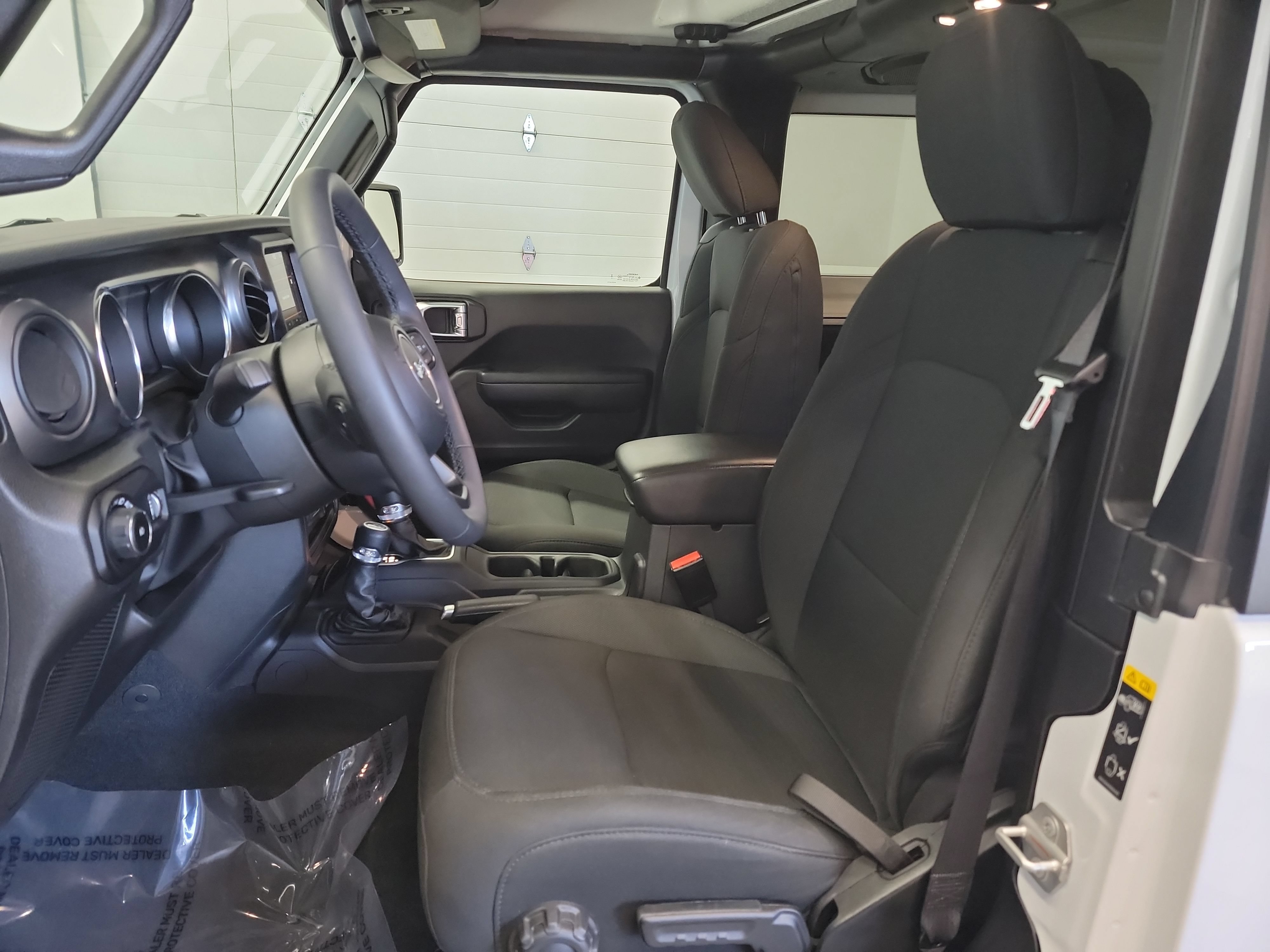 Used 2023 Jeep Wrangler Sport AWD/4WD image 12
