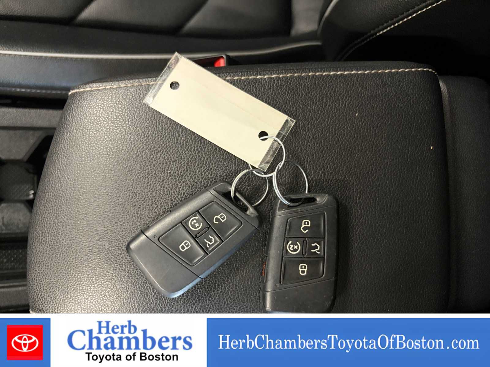 Used 2021 Volkswagen Tiguan SEL Premium R-Line AWD/4WD image 9