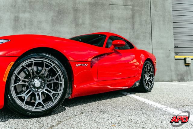 Used 2015 Dodge Viper SRT-10 RWD image 30