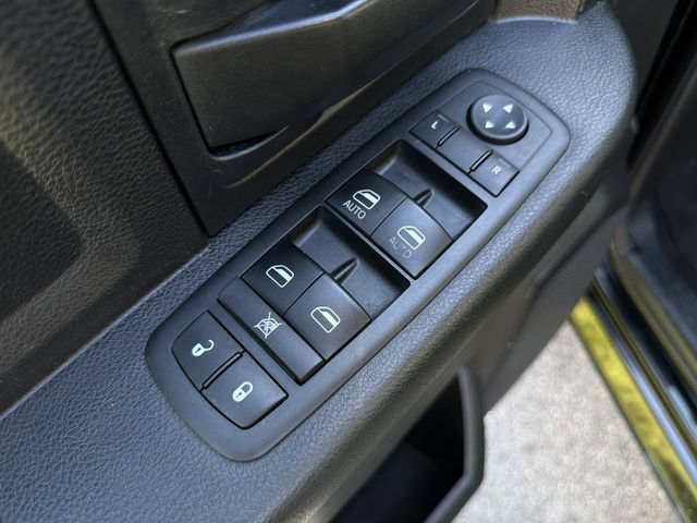 Used 2014 RAM 1500 Express AWD/4WD image 16