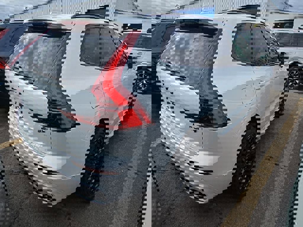 New 2026 Volvo XC60 B5 Ultra w/ Protection Package Premier image 7