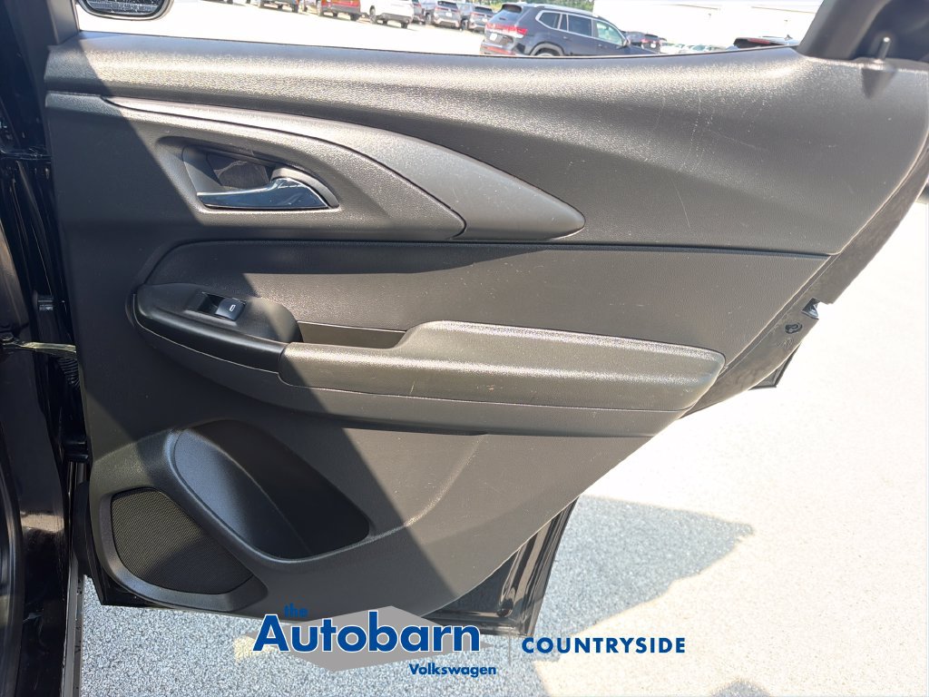 Used 2021 Chevrolet TrailBlazer LT w/ Sun and Liftgate Package FWD image 24