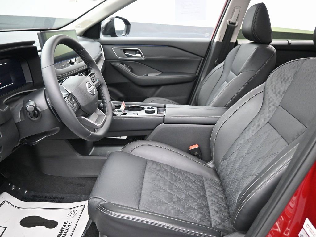 Used 2025 Nissan Rogue Platinum w/ Platinum Premium Package image 25