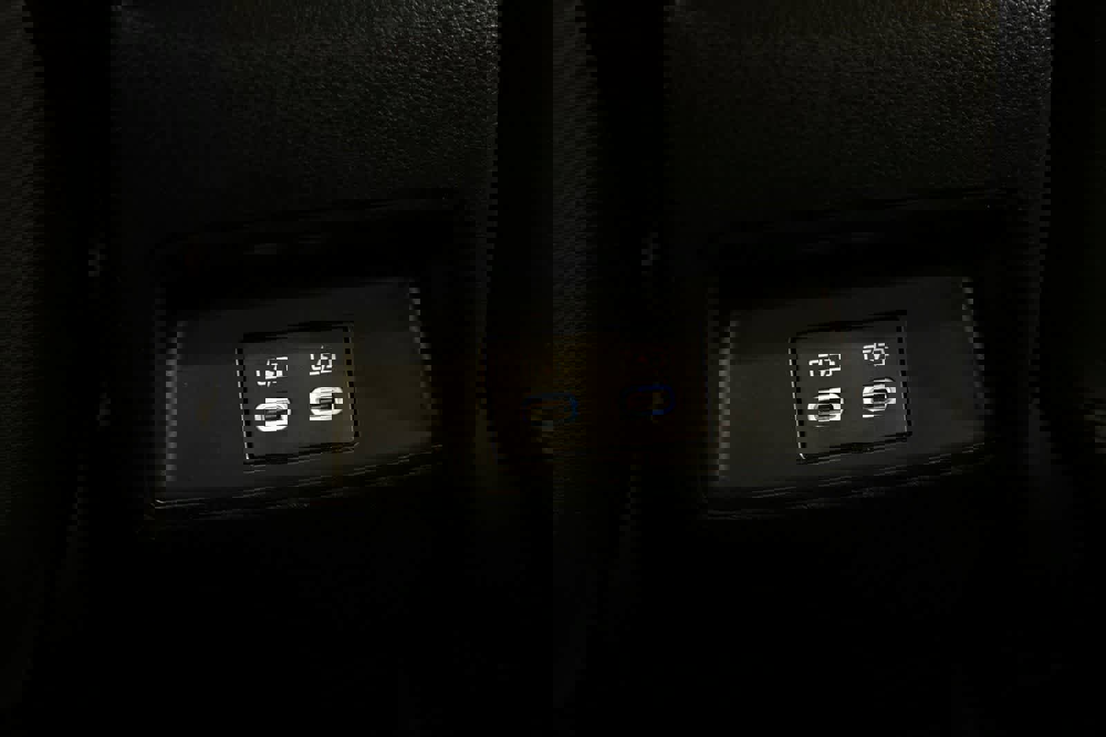 Used 2024 Toyota Corolla LE image 15