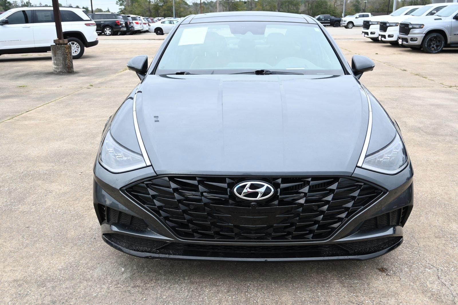 Used 2023 Hyundai Sonata Limited w/ Cargo Package image 6