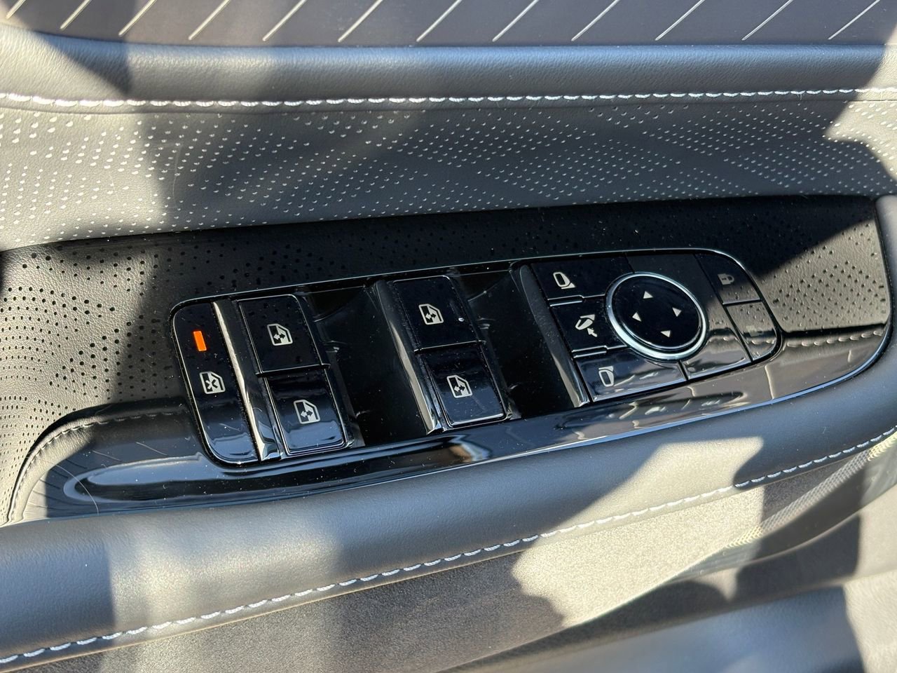 New 2026 INFINITI QX80 Autograph image 17