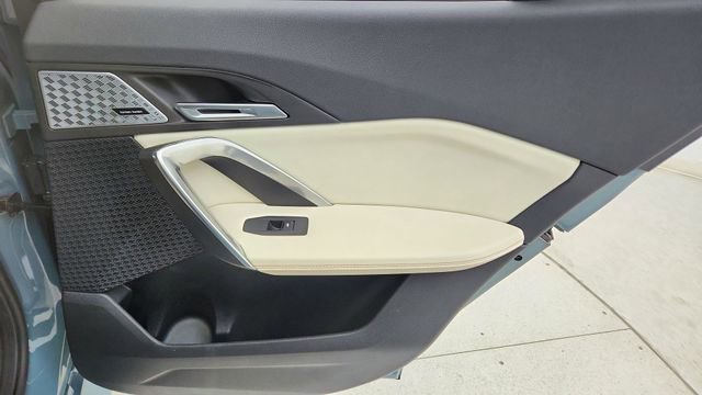 Used 2025 BMW X2 M35i image 27