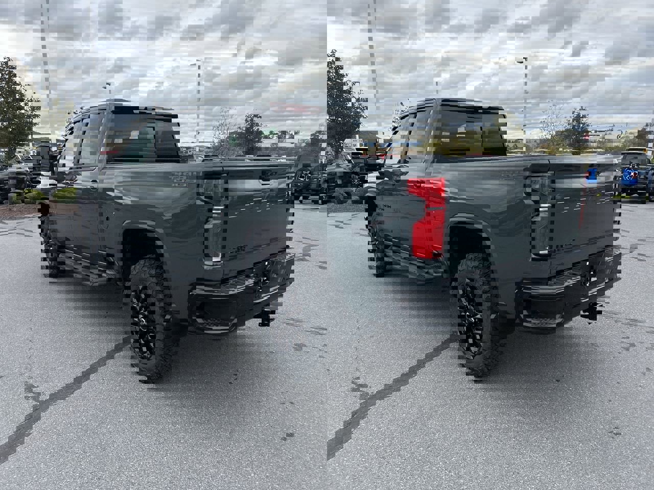 Used 2026 Chevrolet Silverado 3500 LT w/ Trail Boss Package image 5