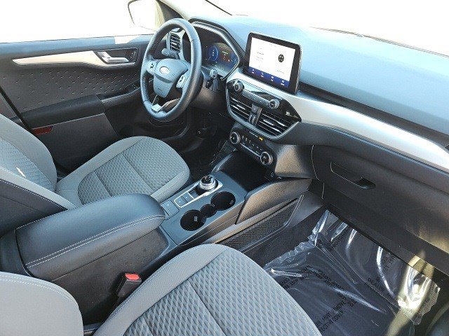 Used 2020 Ford Escape SE Sport image 14