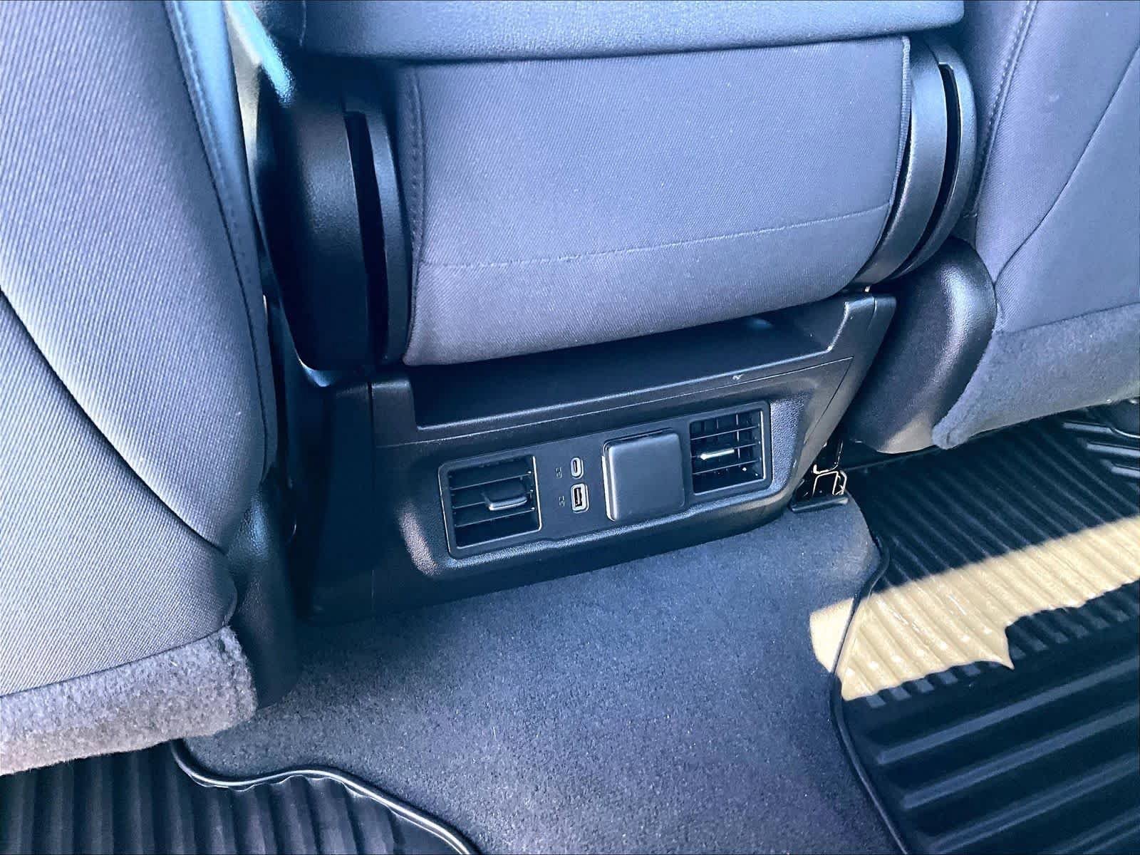 Used 2023 Chevrolet Silverado 1500 LT AWD/4WD image 28