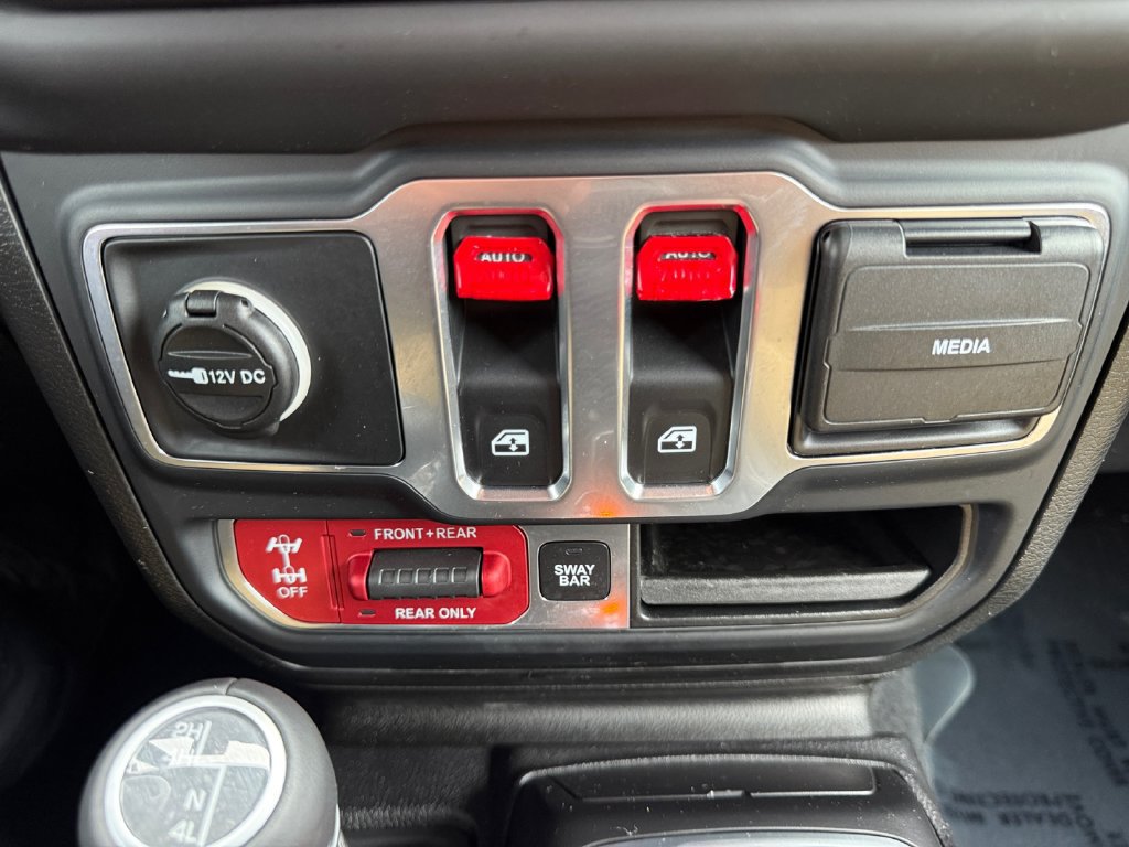 Used 2019 Jeep Wrangler Rubicon w/ Safety Group AWD/4WD image 18