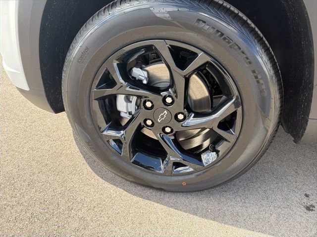 New 2026 Chevrolet Trax LT FWD image 11